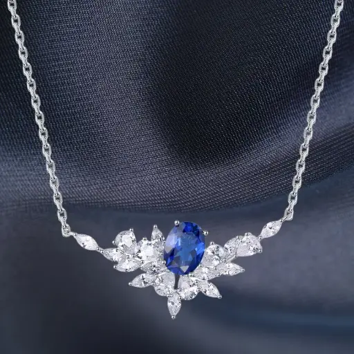 Collier Lotus